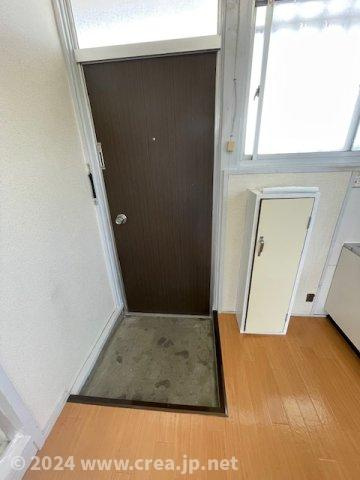 高野コーポの玄関