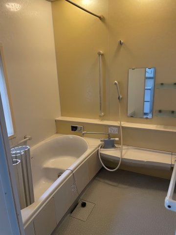 宇都宮市西川田町の浴室