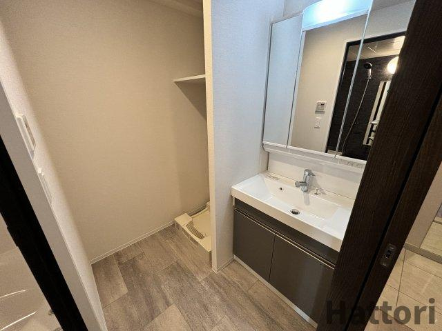 クレストコート堂島の独立洗面台