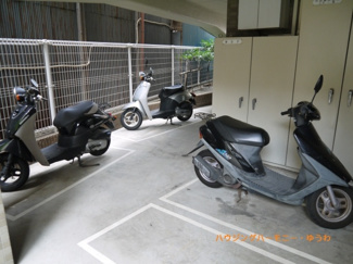 【その他共用部分】 | バイク置き場もあります