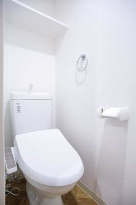 【トイレ】 | Calm戸畑 | 座る瞬間から温かい暖房便座機能付きです。