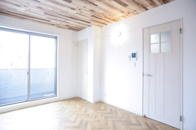 【居間・リビング】 | Calm戸畑 | ダイニングと寝室を分けて使える、暮らしやすい間取りです。