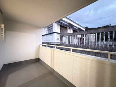 【バルコニー】 | 南城市知念海野（全2棟）ラスト2号棟 | 2号棟　インナーバルコニー♪