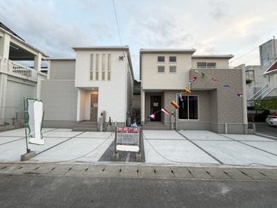 【外観】 | 南城市知念海野（全2棟）ラスト2号棟 | 2号棟　並列駐車2台可♪