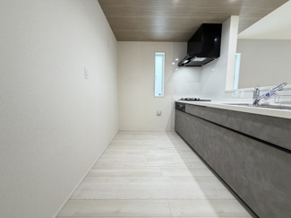 【キッチン】 | 南城市知念海野（全2棟）ラスト2号棟 | 2号棟　使いやすいシステムキッチン♪