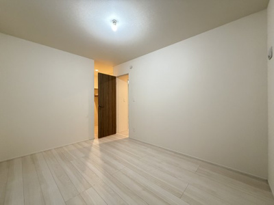 【洋室】 | 南城市知念海野（全2棟）ラスト2号棟 | 2号棟　洋室6帖＋WIC付き♪（WIC×2部屋）