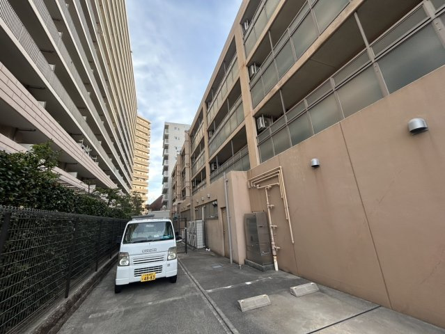 加島プレミアビルの外観