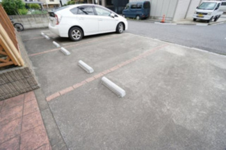 【駐車場】