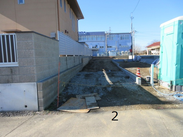 【仲介手数料無料】新築戸建　熊谷市久保島933-2（全2棟）の前面道路含む現地写真