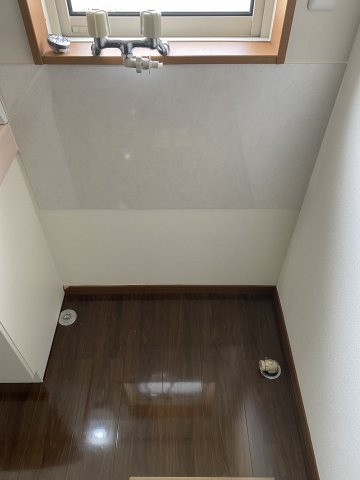 旭南１丁目貸家の設備|洗濯機置場