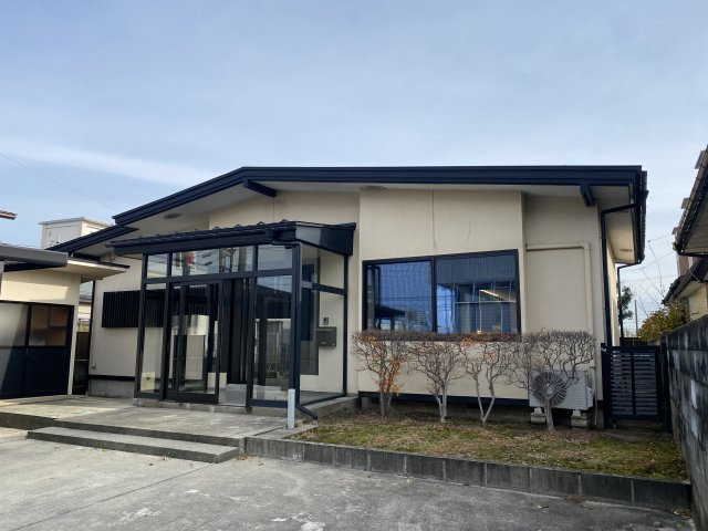 旭南１丁目貸家