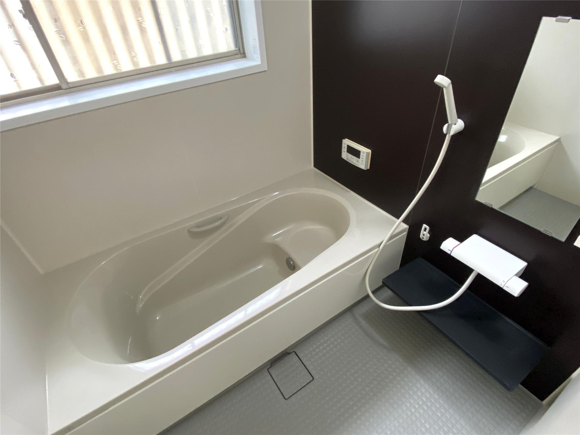 旭南１丁目貸家の浴室|浴室