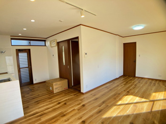 【居間・リビング】 | 岡崎市大西町字南ヶ原戸建