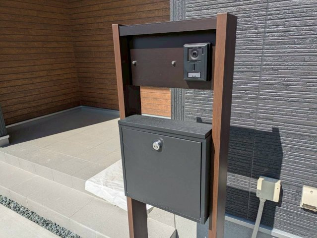 大川市大字津の新築一戸建のエントランス