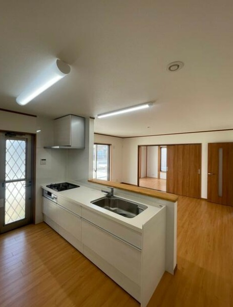 千葉市花見川区犢橋町のキッチン