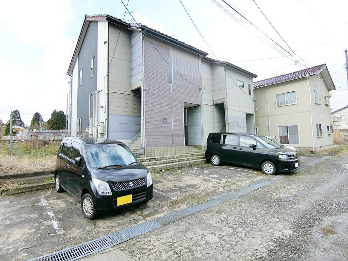 ハイツ月岡の外観