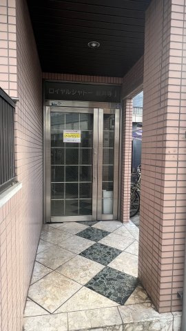 ロイヤルシャトー藤井寺Ⅰのエントランス