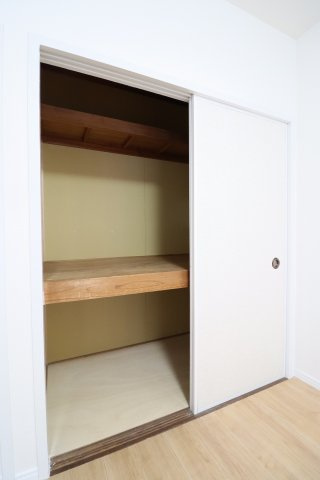 グレースコーポ湯の坂の収納