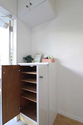 グレースコーポ湯の坂の収納