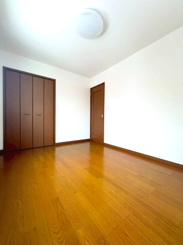 あいの里3条4丁目の洋室