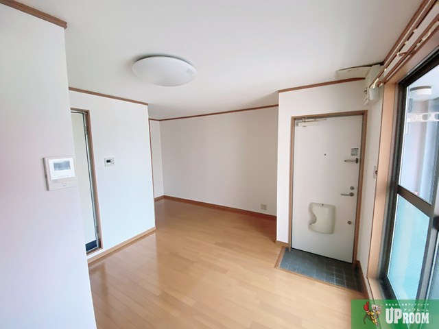 グローバルレジデンスの居間・リビング