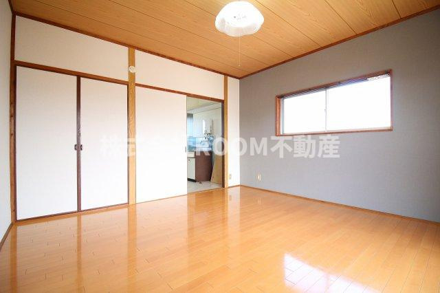 コーポ五月の居間・リビング|おしゃれな居間です