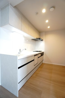 【キッチン】 | 【上質リノベ】ファミール江波公園リバーサイド弐番館 | 室内（2026年3月8日11：00頃）撮影