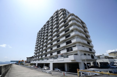 【外観】 | 【上質リノベ】ファミール江波公園リバーサイド弐番館 | 現地（2026年3月8日11：00頃）撮影