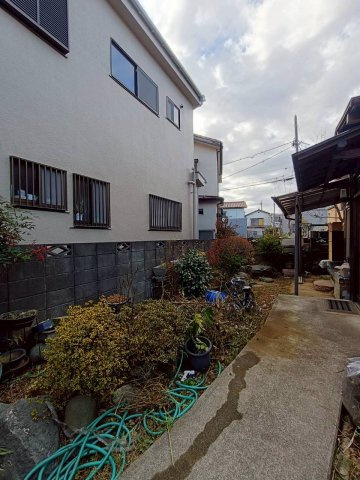 三郷市　戸ケ崎　中古戸建の前面道路含む現地写真|前面道路含む現地写真です