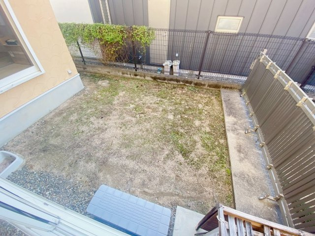 中山寺3丁目戸建ての庭