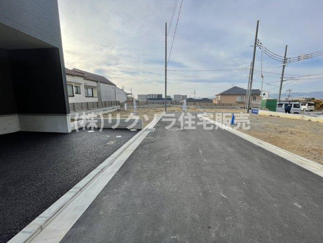 国松町　1号棟　新築一戸建ての前面道路含む現地写真|■物件内覧・資金計画相談・住宅ローン相談、リフォーム相談、お問合せ受付中■
※当日・翌日のご内覧、ご相談はお電話でのお問合せがスムーズです！
