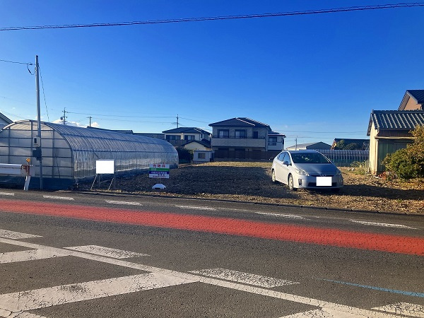 田原市保美町沢の売地の前面道路含む現地写真|前面道路