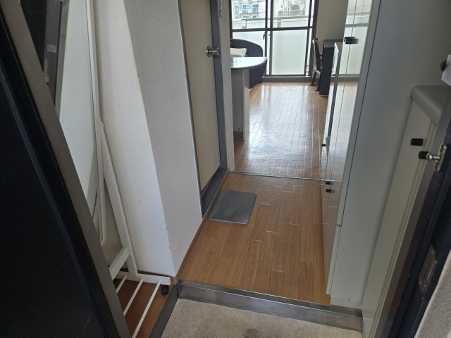 メゾン・ド・ルフレの玄関