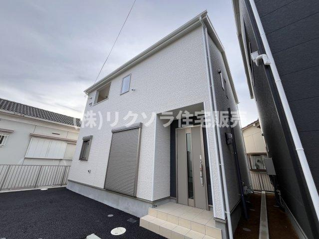 国松町　2号棟　新築一戸建ての外観|新しい生活にいかがでしょうか？外観はお住まいの顔になります。こだわりたいポイントですね。外壁塗装や屋根塗装のご相談も承っております。
■現地内覧・資金計画相談・住宅ローン相談もお問合せ受付中■