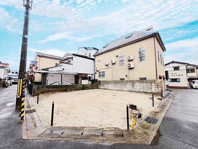 向島立河原町の前面道路含む現地写真