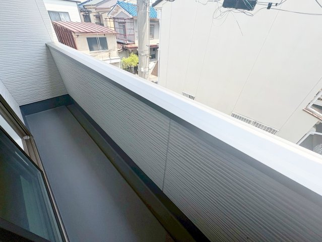 向島立河原町のバルコニー