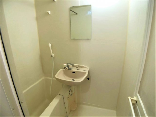 【浴室】 | 設備・仕様は号室により異なる為、現状を優先する。