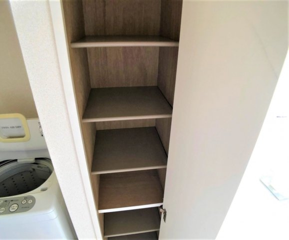 【玄関】 | 設備・仕様は号室により異なる為、現状を優先する。