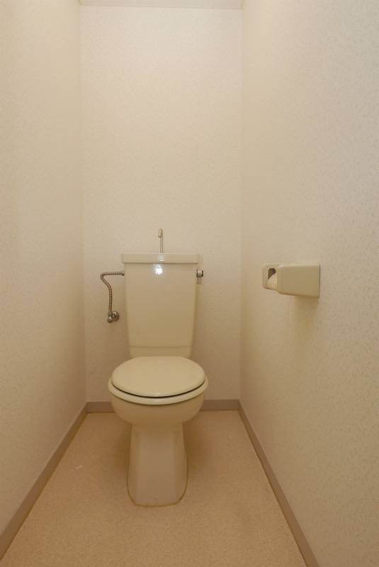 川本マンションのトイレ|川本マンション103号室　