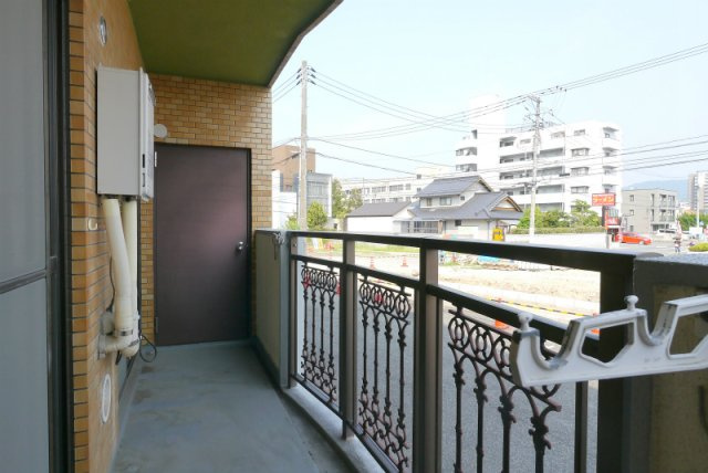 川本マンションのバルコニー|川本マンション103号室　