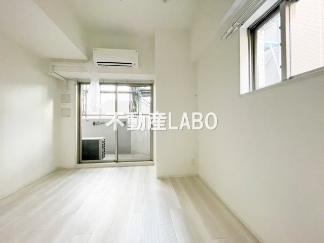 エスリードレジデンス大阪弁天町の居間・リビング