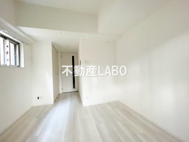 エスリードレジデンス大阪弁天町の洋室