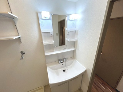 【独立洗面台】 | 久光マンション | 独立洗面台、朝の身支度には欠かせません