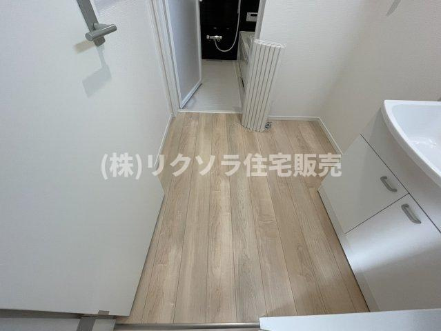 国松町　3号棟　新築一戸建ての脱衣所|■物件内覧・資金計画相談・住宅ローン相談、リフォーム相談、お問合せ受付中■
※当日・翌日のご内覧、ご相談はお電話でのお問合せがスムーズです！