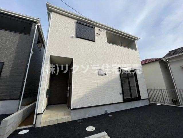 国松町　3号棟　新築一戸建ての外観|新しい生活にいかがでしょうか？外観はお住まいの顔になります。こだわりたいポイントですね。外壁塗装や屋根塗装のご相談も承っております。
■現地内覧・資金計画相談・住宅ローン相談もお問合せ受付中■