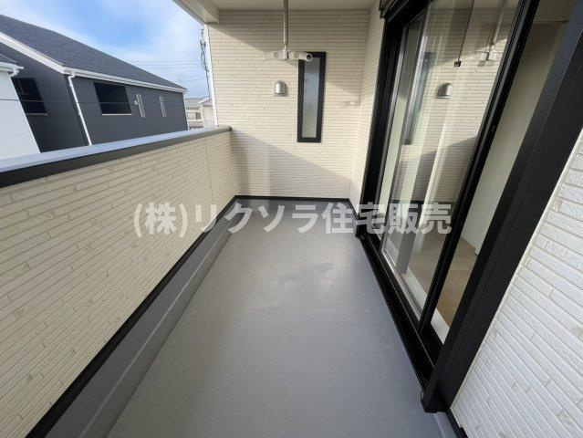 国松町　3号棟　新築一戸建てのバルコニー|■物件内覧・資金計画相談・住宅ローン相談、リフォーム相談、お問合せ受付中■
※当日・翌日のご内覧、ご相談はお電話でのお問合せがスムーズです！