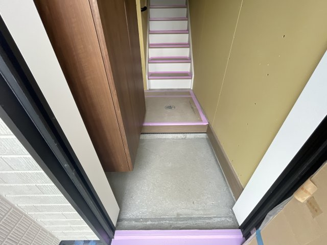 Libertas　C棟（南棟）の玄関