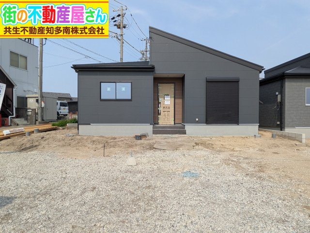 リーブルガーデン常滑市　小林町2丁目　1号棟