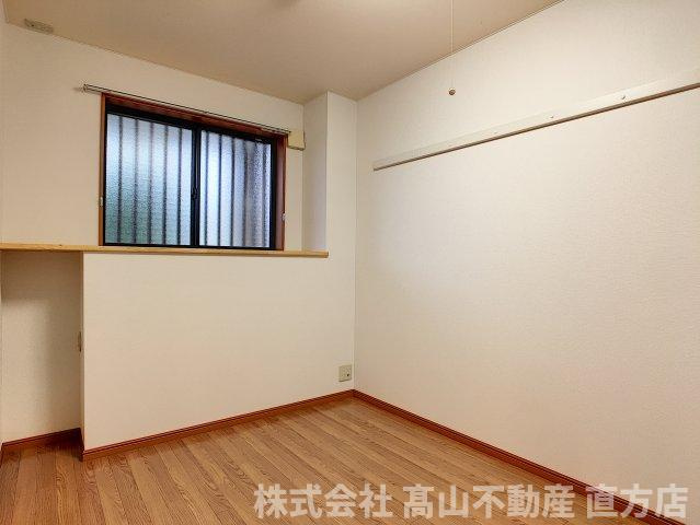 直方市大字感田のアパートの洋室