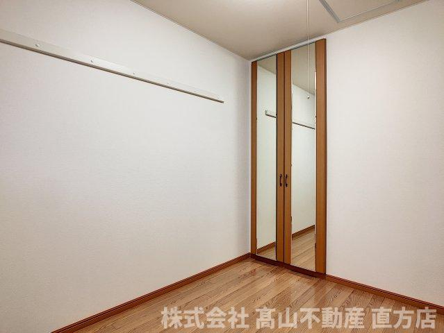 直方市大字感田のアパートの寝室